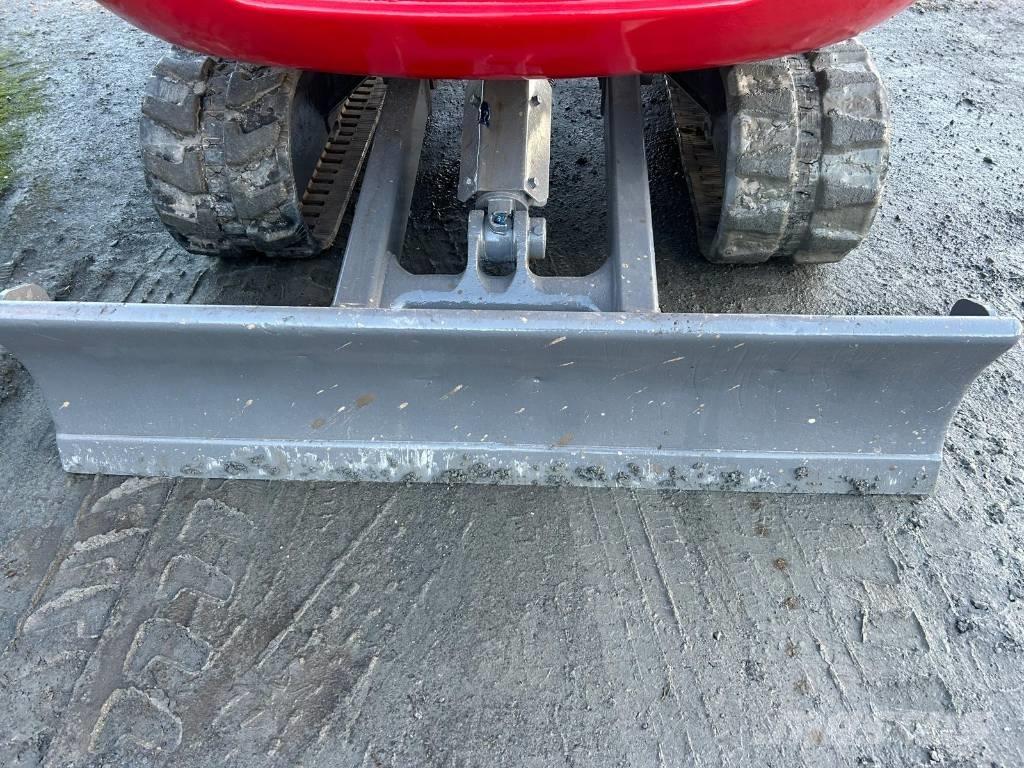 Takeuchi TB 230 Miniekskavaatorid < 7 t