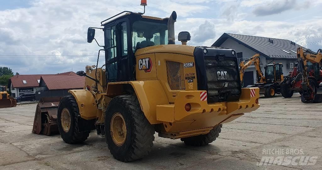 CAT 938M Rataslaadurid