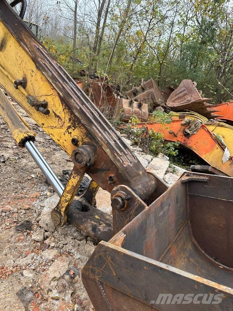 Komatsu PC 360 Roomikekskavaatorid