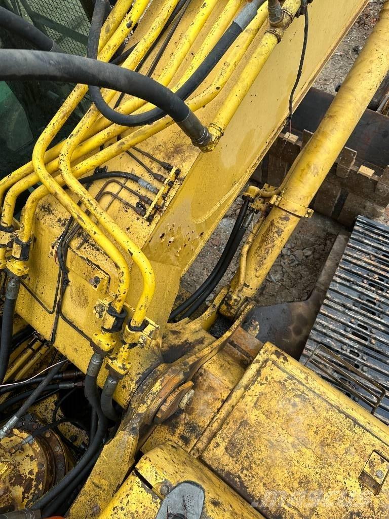 Komatsu PC 360 Roomikekskavaatorid