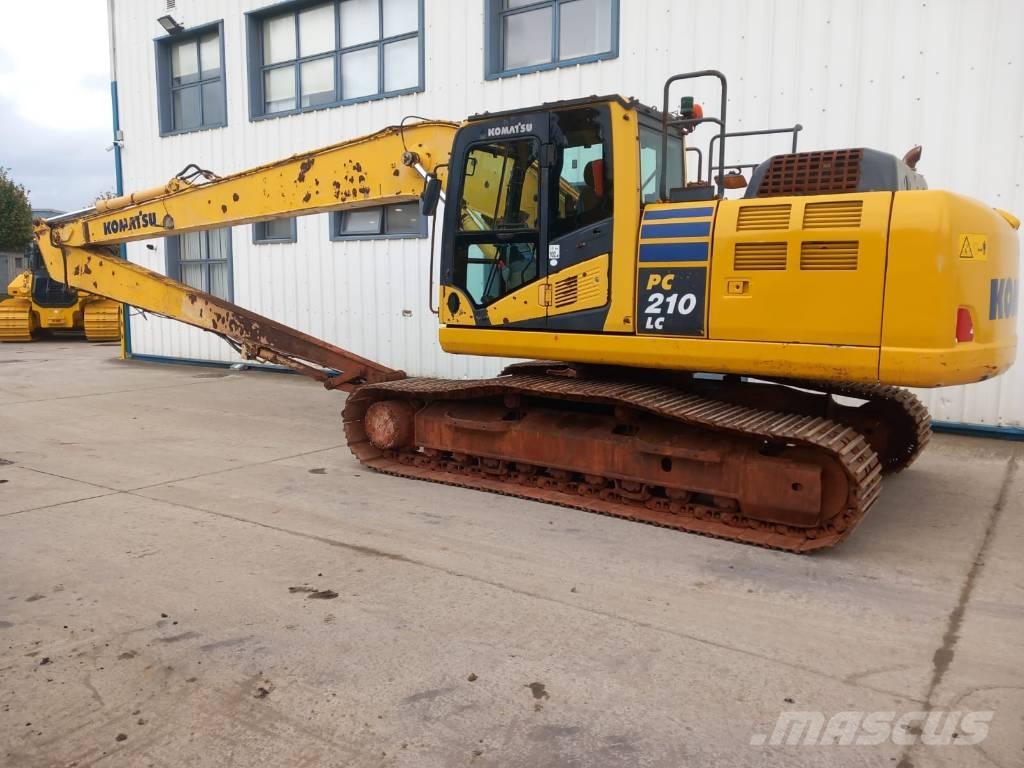 Komatsu PC210LC-10 Roomikekskavaatorid
