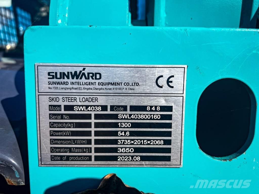 Sunward 4038 Kompaktlaadurid