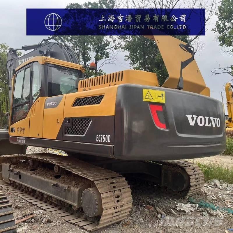 Volvo EC 250 D Roomikekskavaatorid