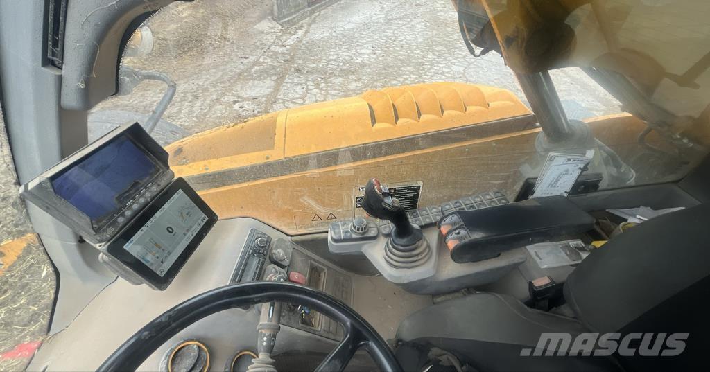 JCB 542-70 Xtra Põllumajanduslikud teleskoopkäitlejad