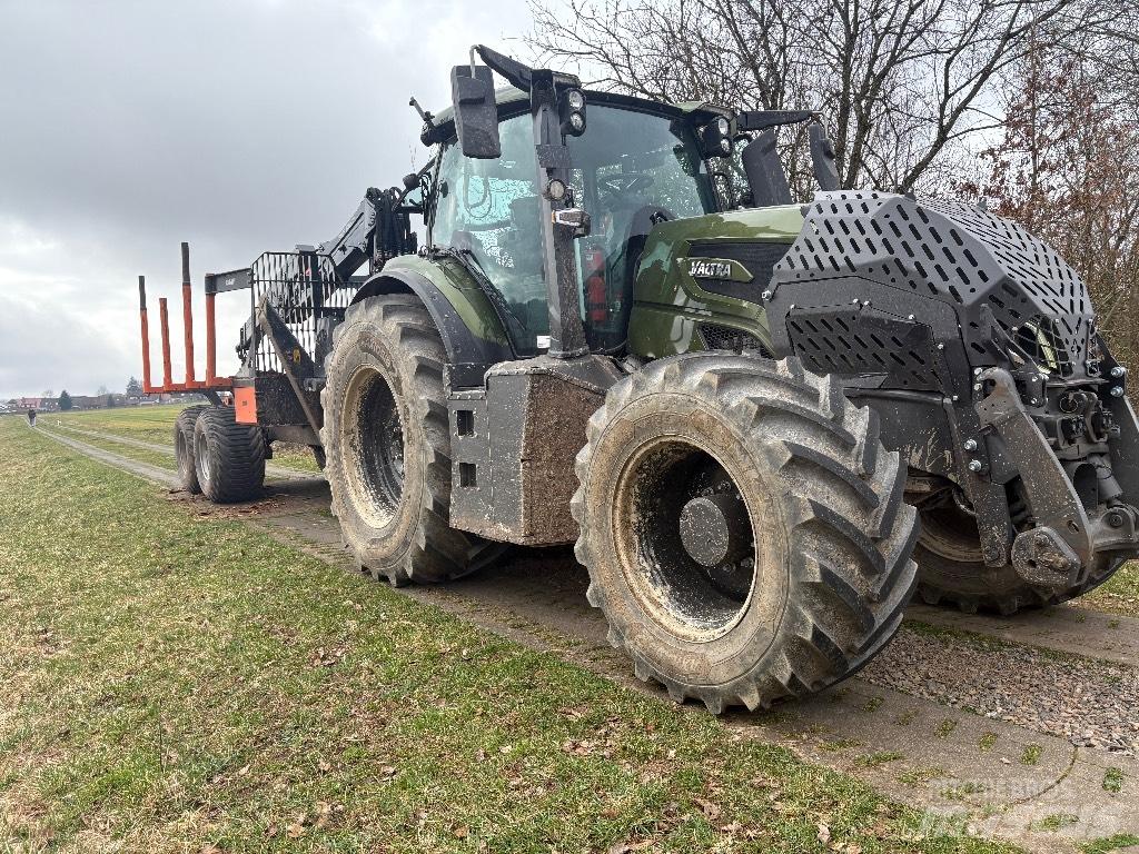 Valtra Q 305 Traktorid