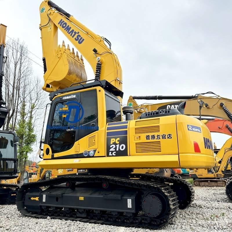Komatsu PC 210-8 Roomikekskavaatorid