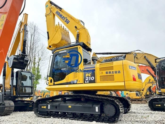 Komatsu PC 210-8 Roomikekskavaatorid
