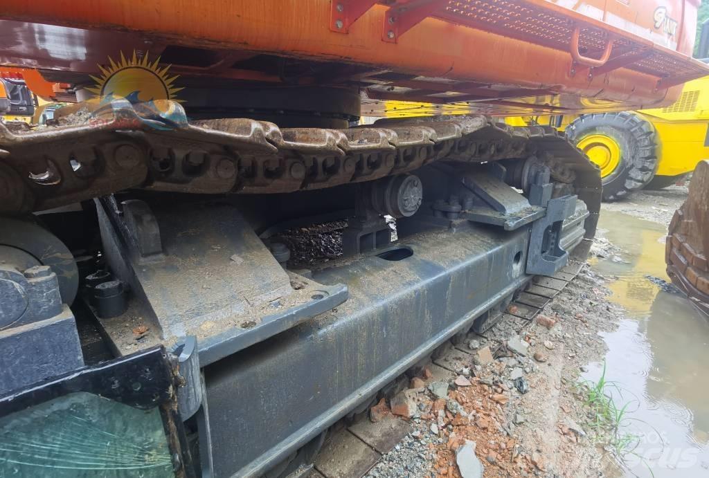 Doosan DX 500 LC Roomikekskavaatorid