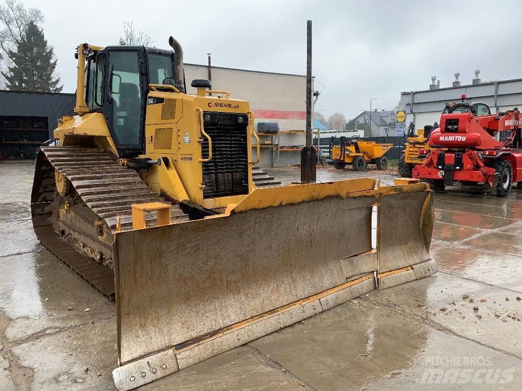 CAT D 6 N LGP Buldooserid