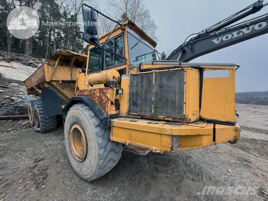 Volvo A 25 C Liigendraamiga pinnaseveokid