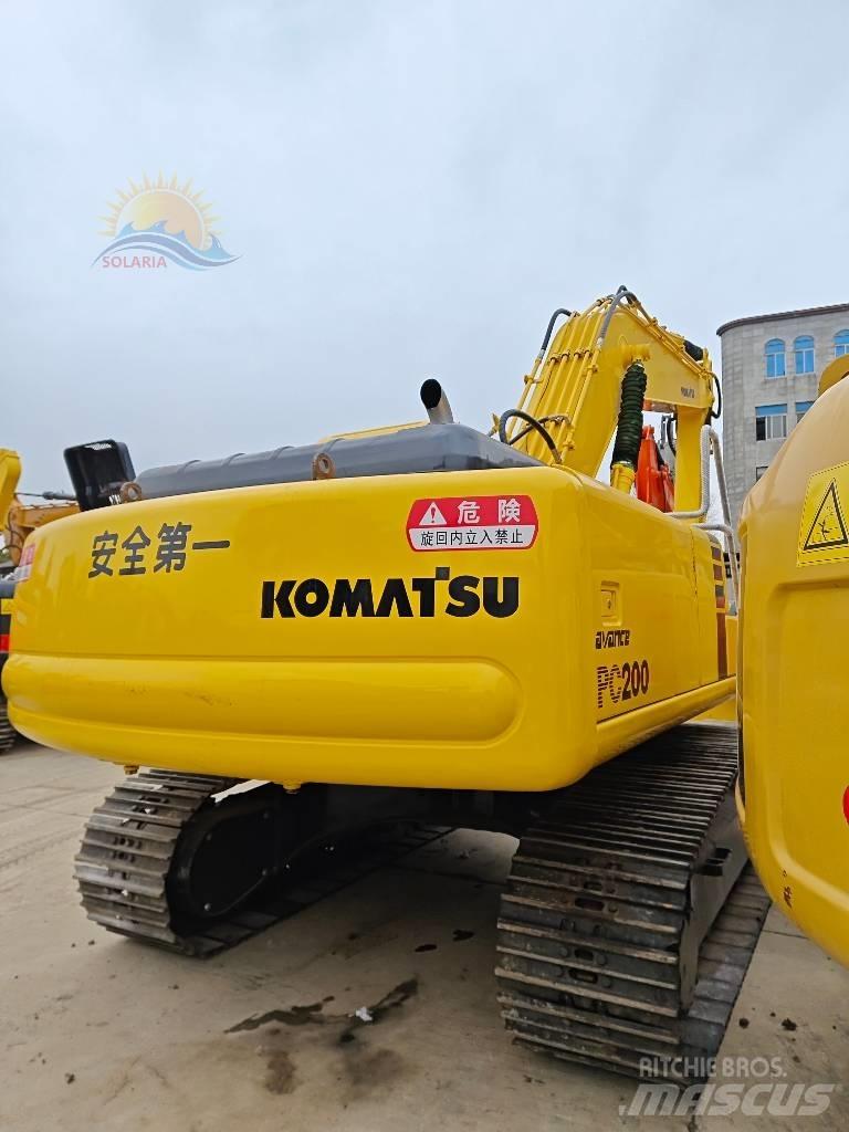 Komatsu PC 200-6 Roomikekskavaatorid