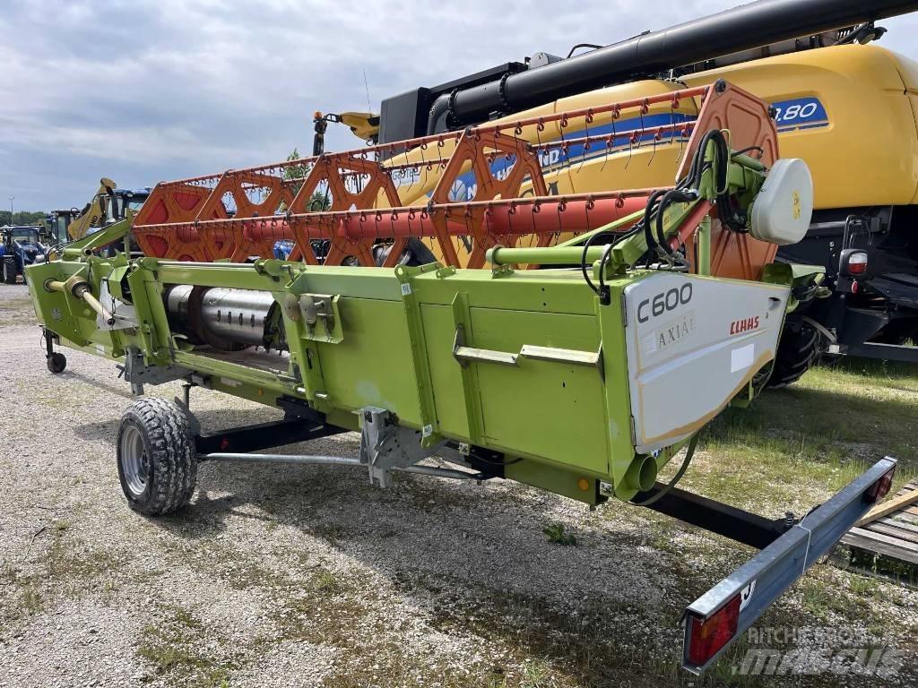 CLAAS Tucano 440 Teraviljakombainid