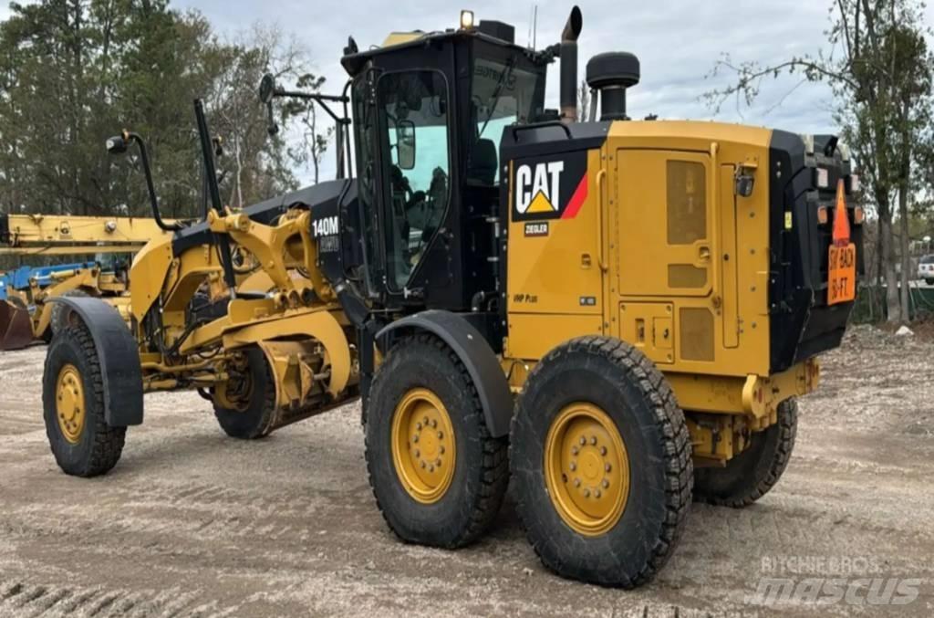 CAT 140M2 AWD Greiderid