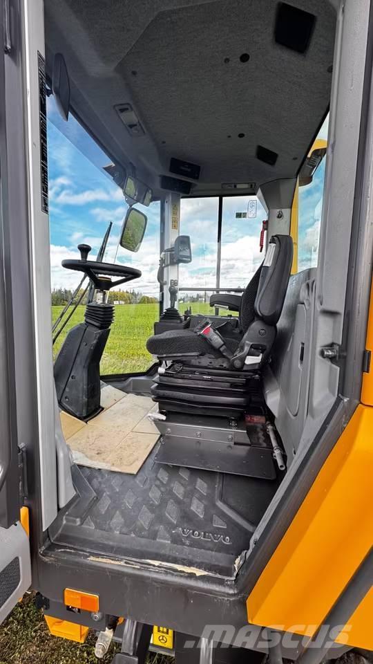 Volvo SD75B Ühe trumliga rullid