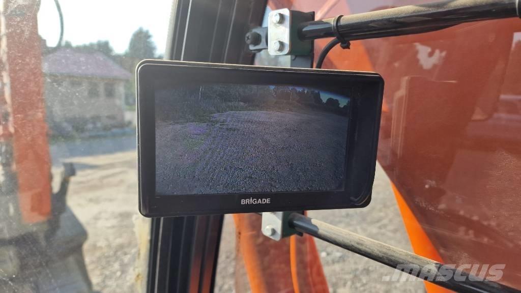 Hitachi ZX 170 W-6 Ratasekskavaatorid