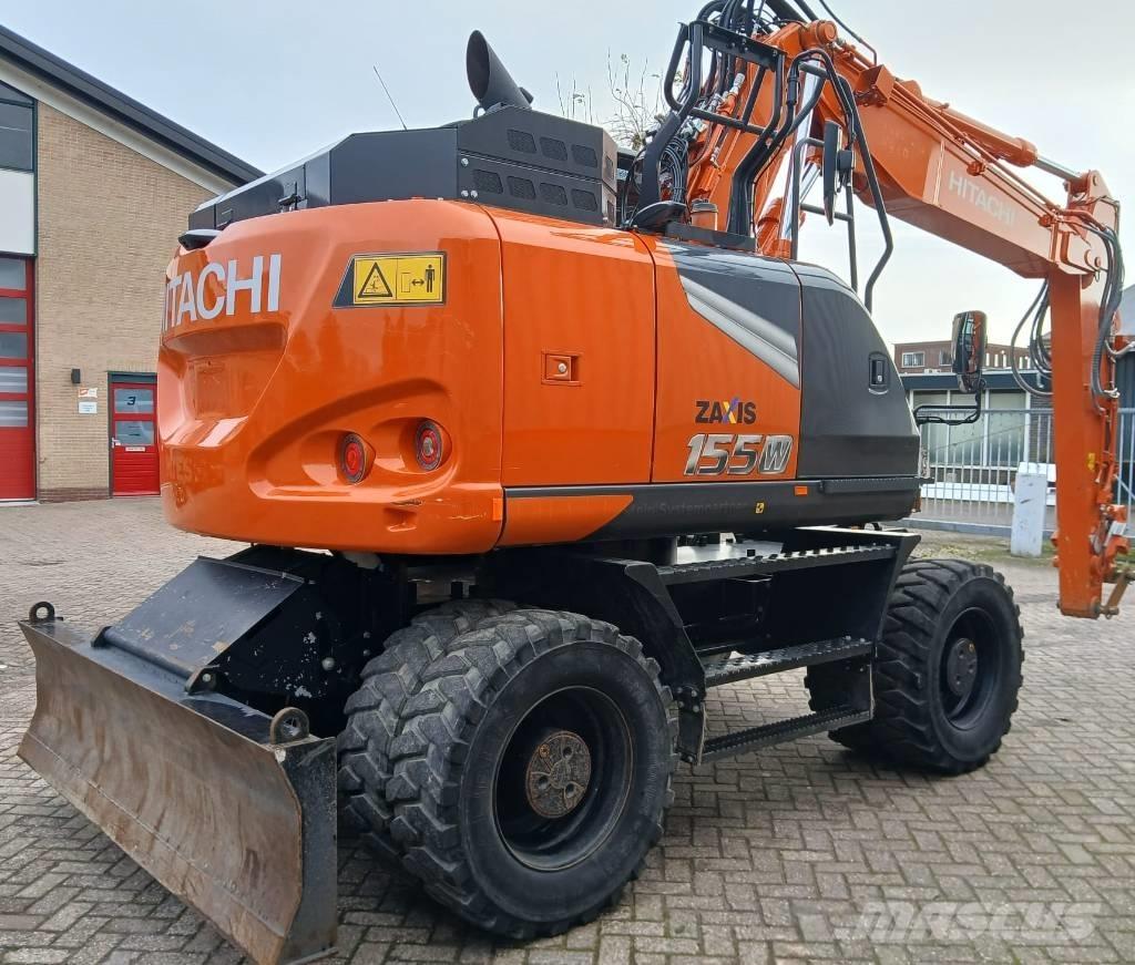 Hitachi ZX155W-7 Ratasekskavaatorid