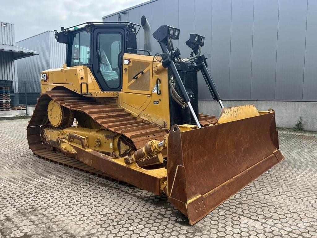 CAT D6XE Buldooserid