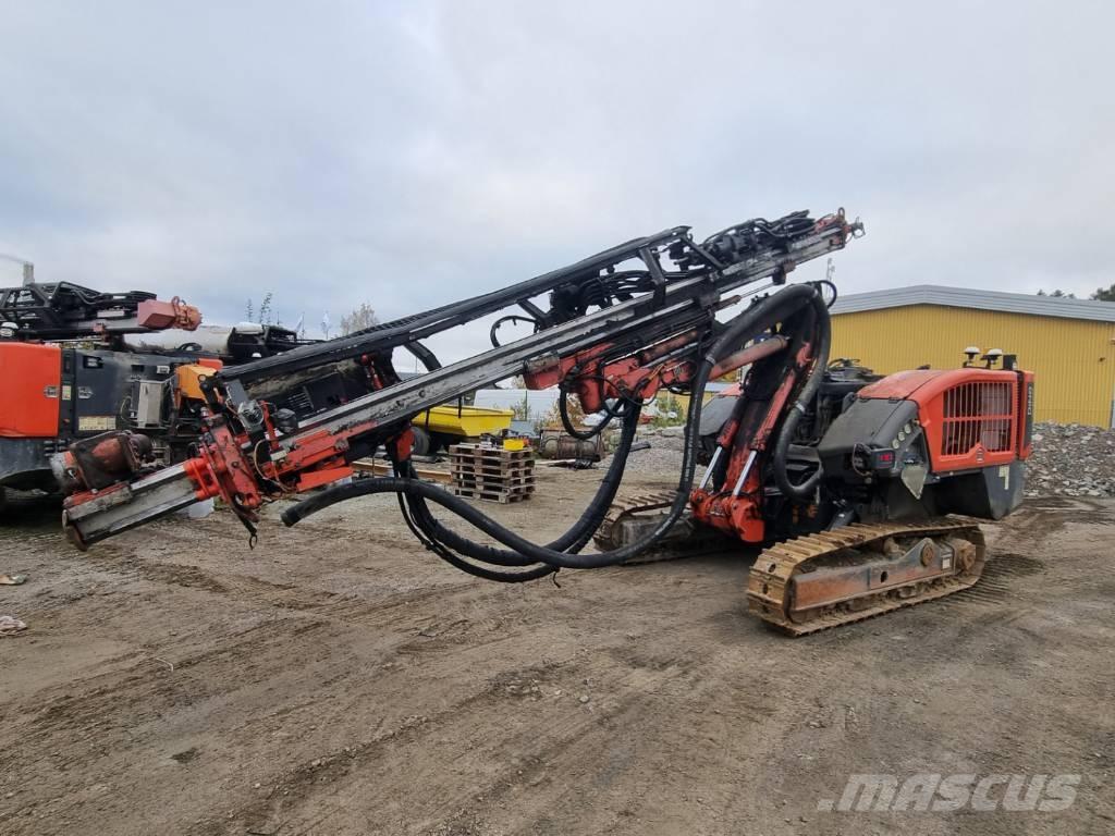 Sandvik Dino DC400Ri Vertikaalsed puurmasinad