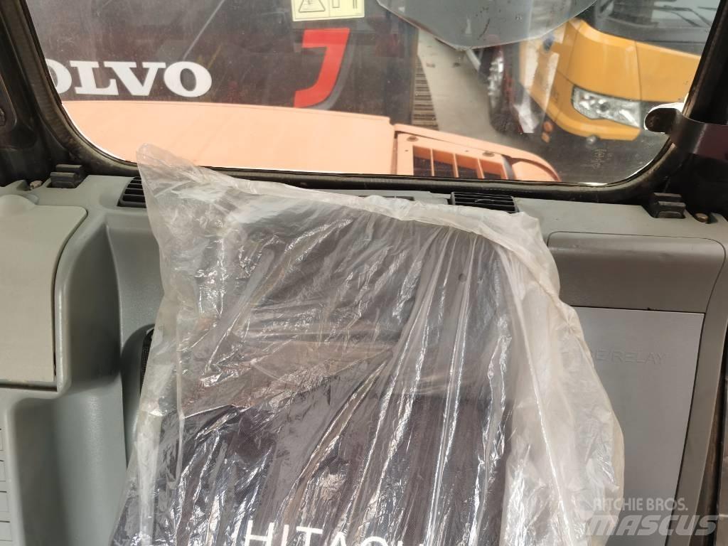 Hitachi ZX 70 Roomikekskavaatorid