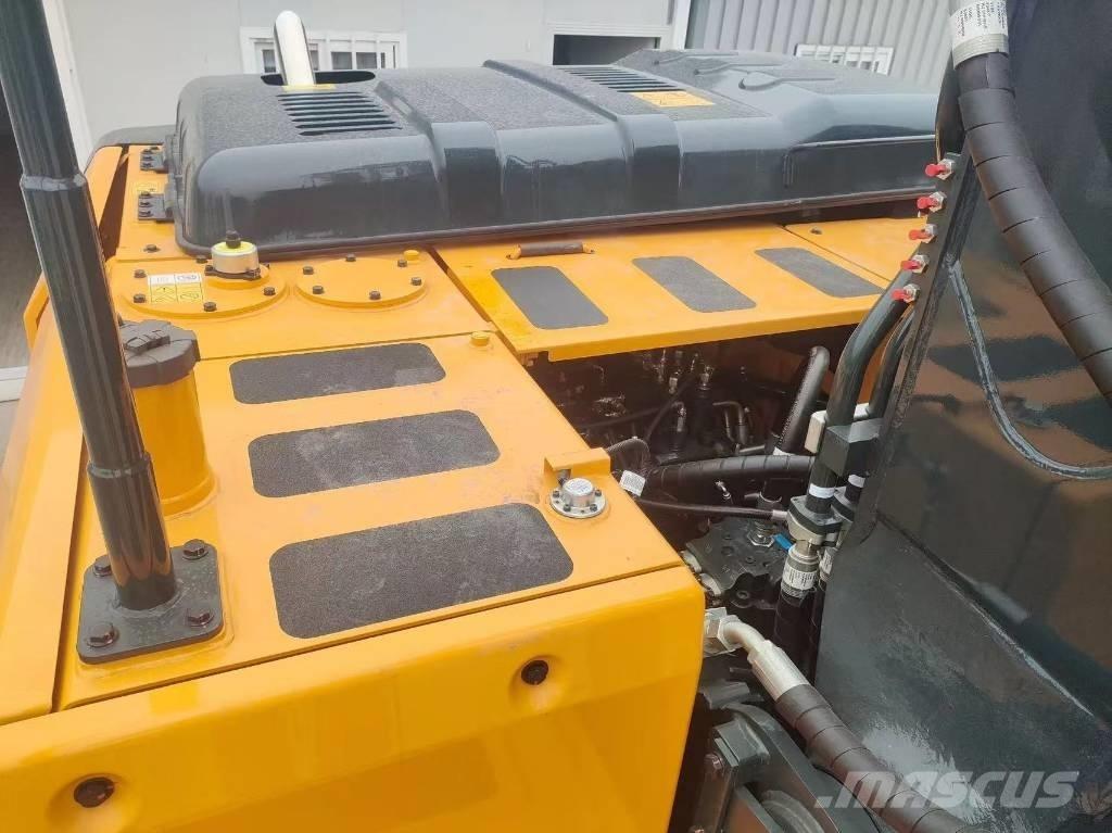 Hyundai HX 220 Roomikekskavaatorid