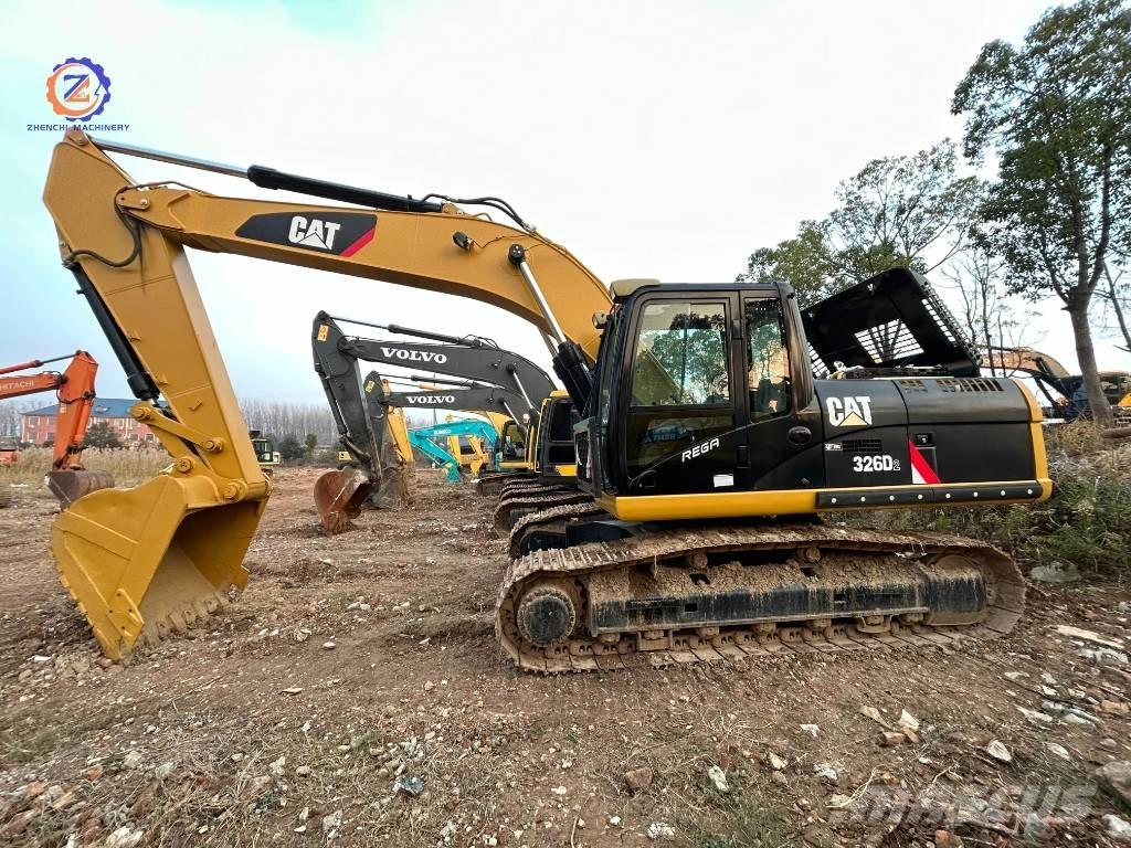 CAT 326 D Roomikekskavaatorid