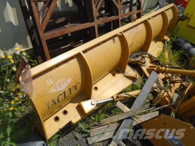 CASE 721 F Rataslaadurid