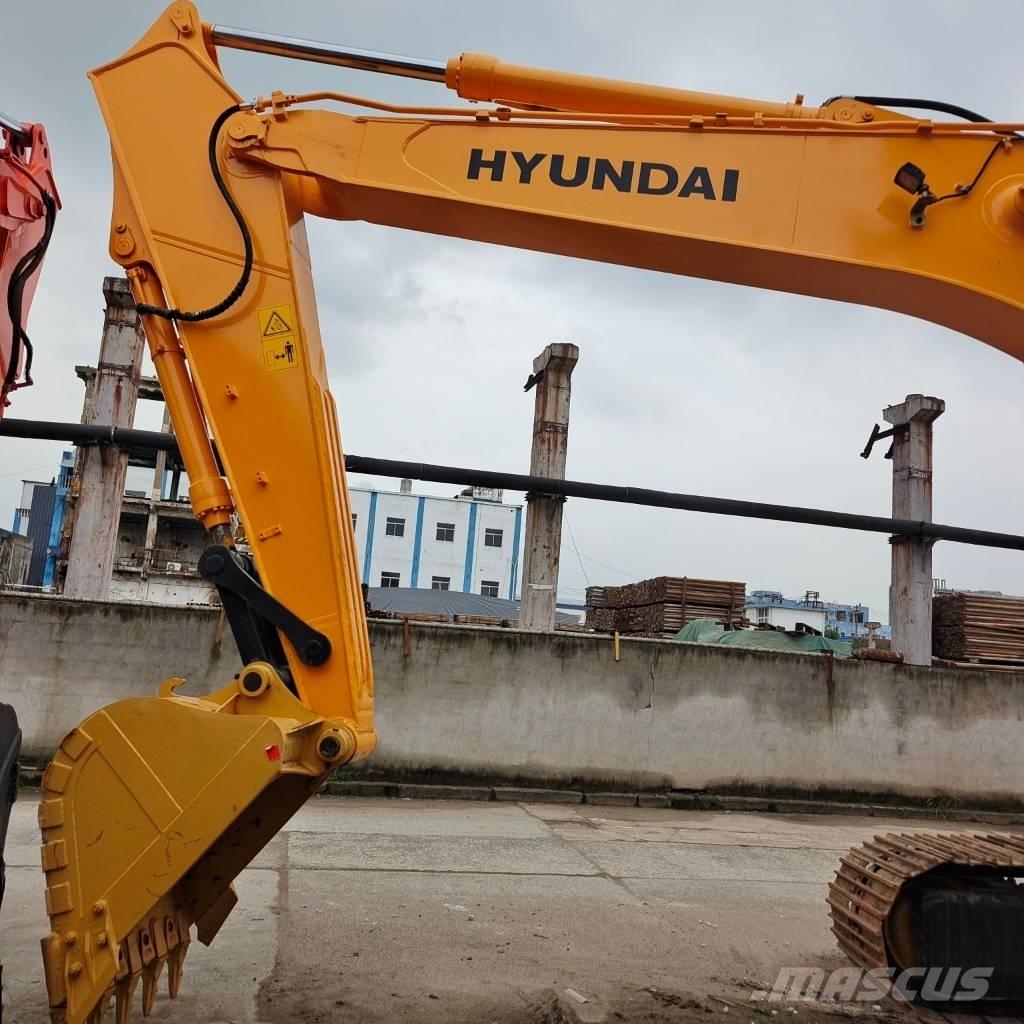 Hyundai 220 LC -9S Roomikekskavaatorid