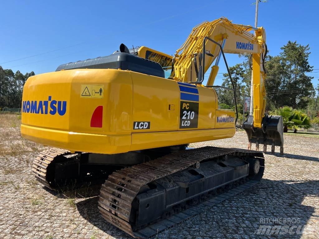 Komatsu PC 210 LCD-8 Roomikekskavaatorid