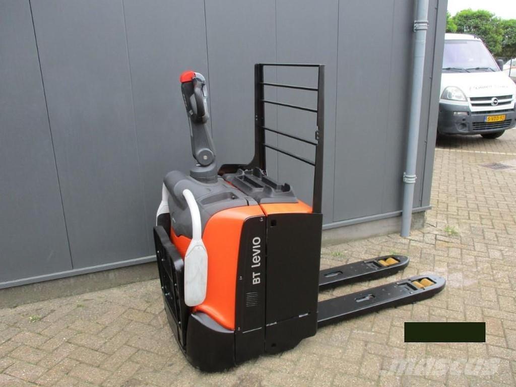 Toyota LPE200 Platvormiga alusesiirdaja