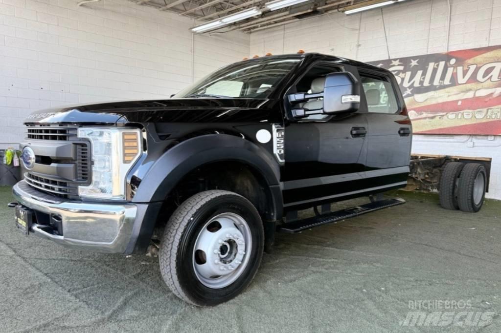 Ford F 550 XL SD Raamautod