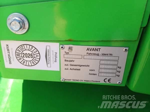 Avant 528 Kompaktlaadurid