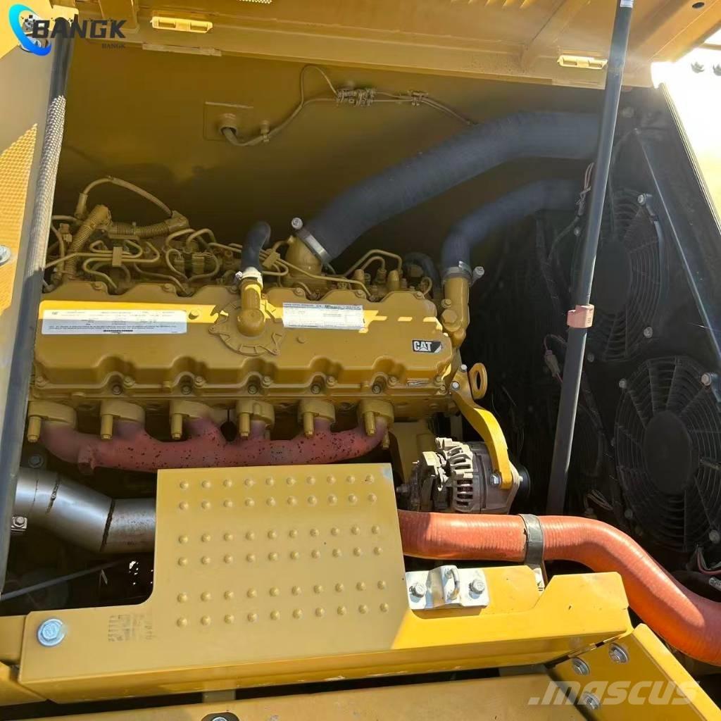 CAT 330GC Roomikekskavaatorid