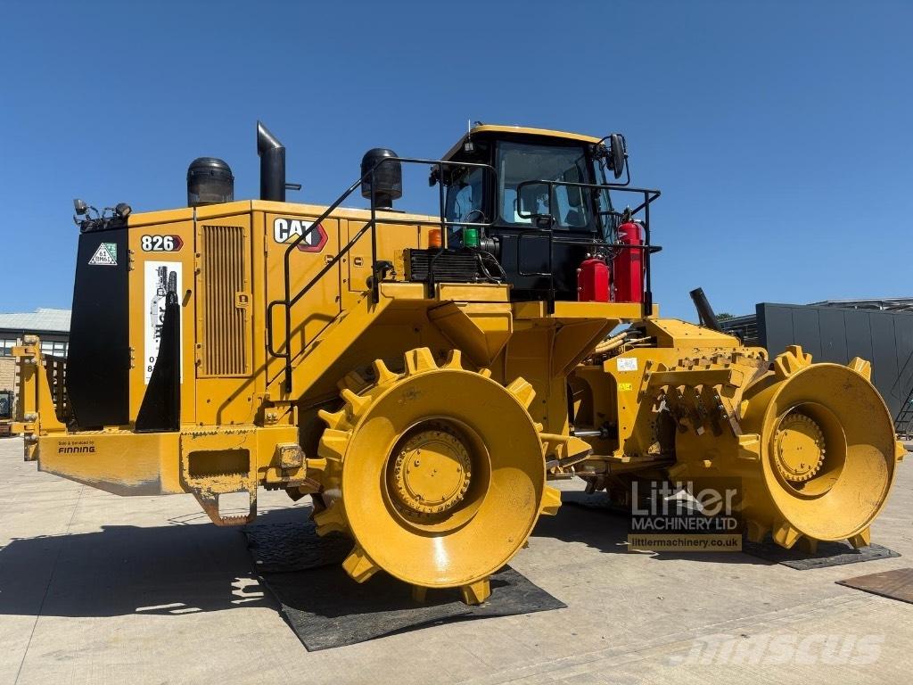 CAT 826 K Jäätmetihendajad