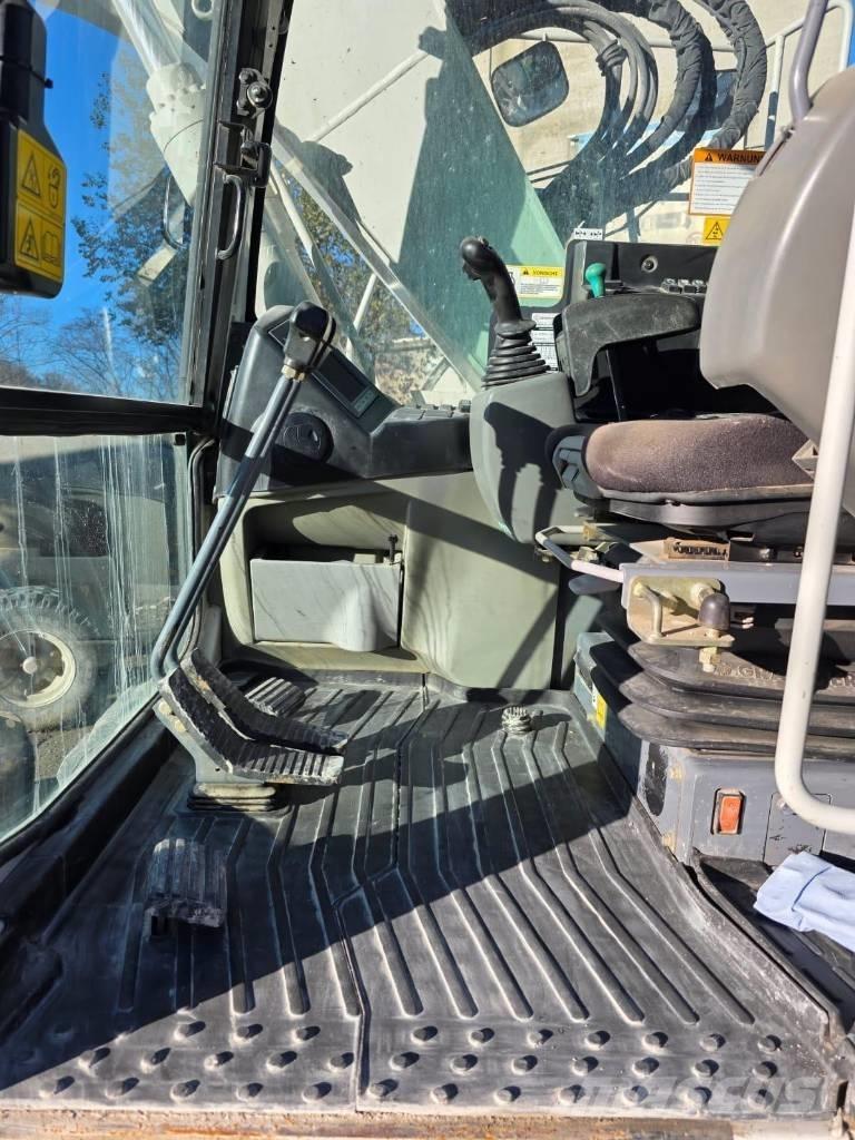 Takeuchi TB 2150 R Roomikekskavaatorid