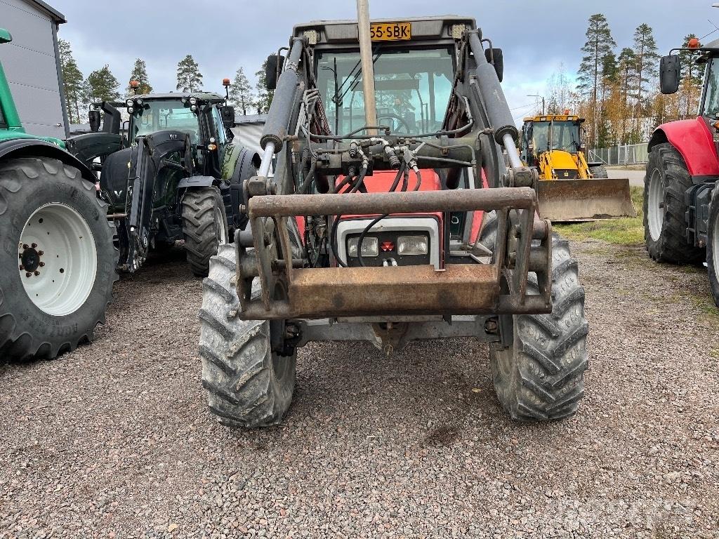 Massey Ferguson 3065 Traktorid