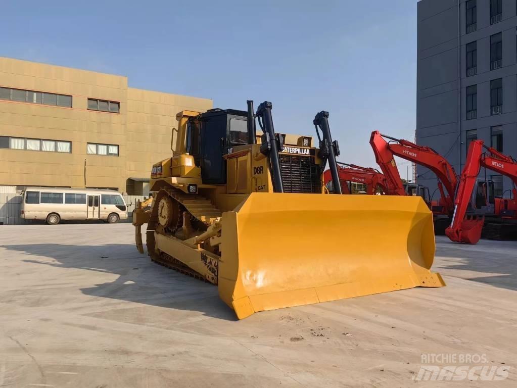CAT D8R Buldooserid