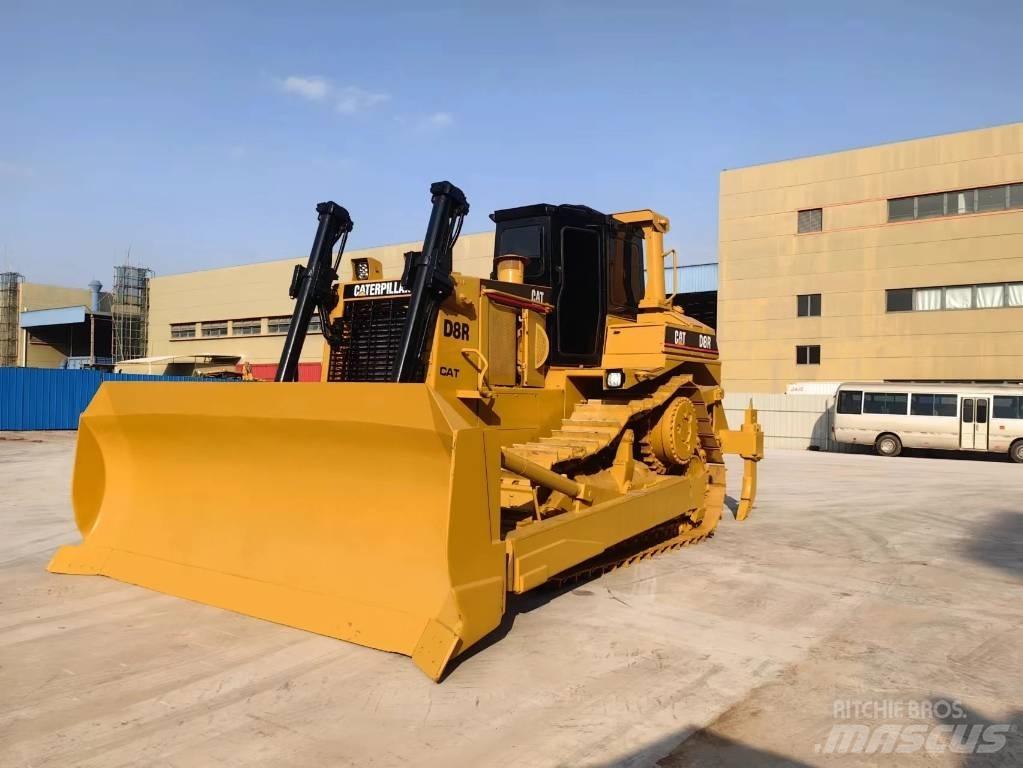 CAT D8R Buldooserid