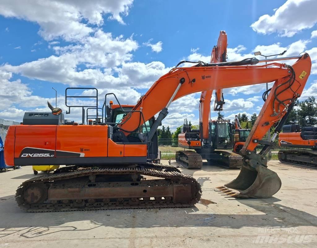 Doosan DX 255 LC-5 Roomikekskavaatorid