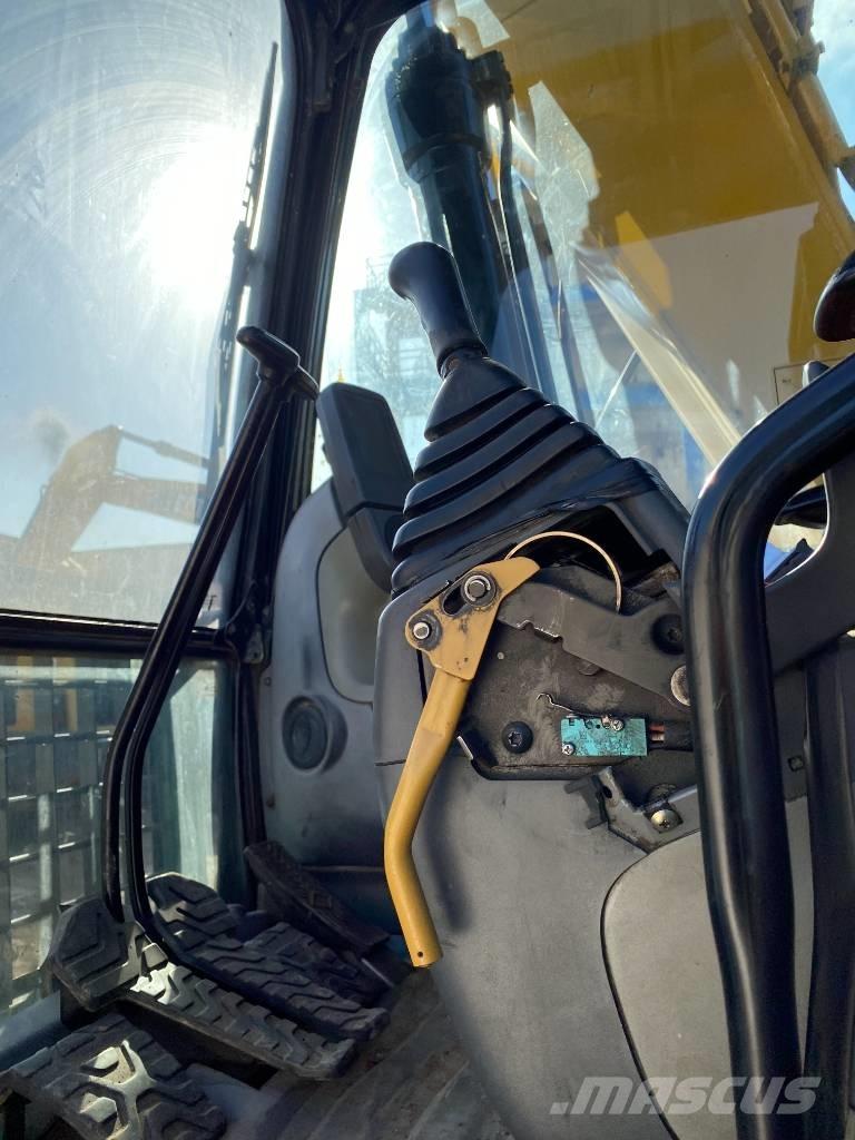 CAT 320 D Roomikekskavaatorid