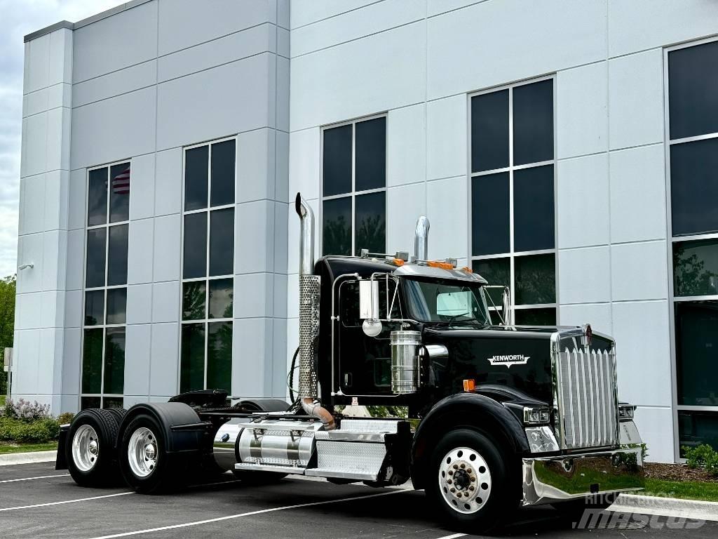 Kenworth W900 Sadulveokid