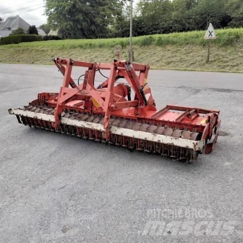 Kuhn HR3001D Randaalid/mullafreesid