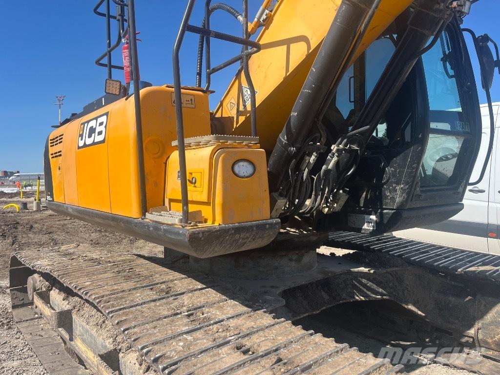 JCB JS 220 LC Roomikekskavaatorid