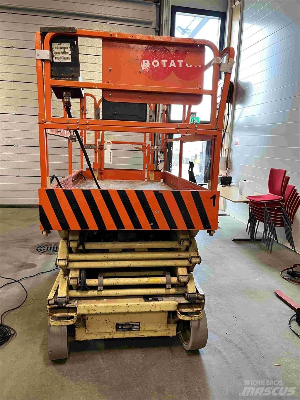 JLG 2646E2 Käärtõstukid