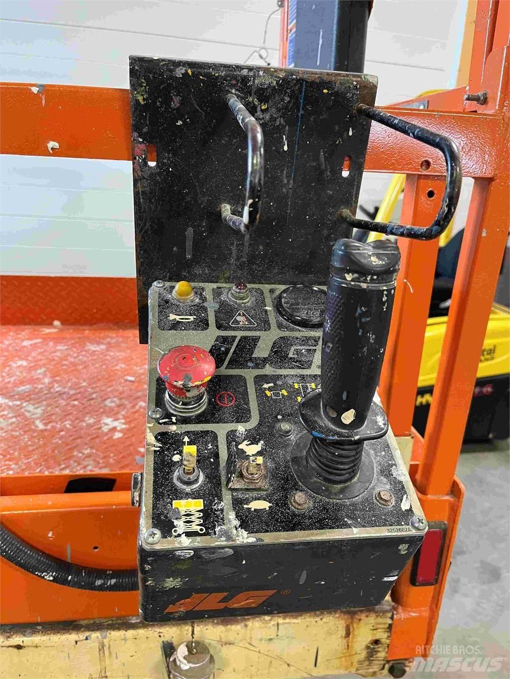 JLG 2646E2 Käärtõstukid