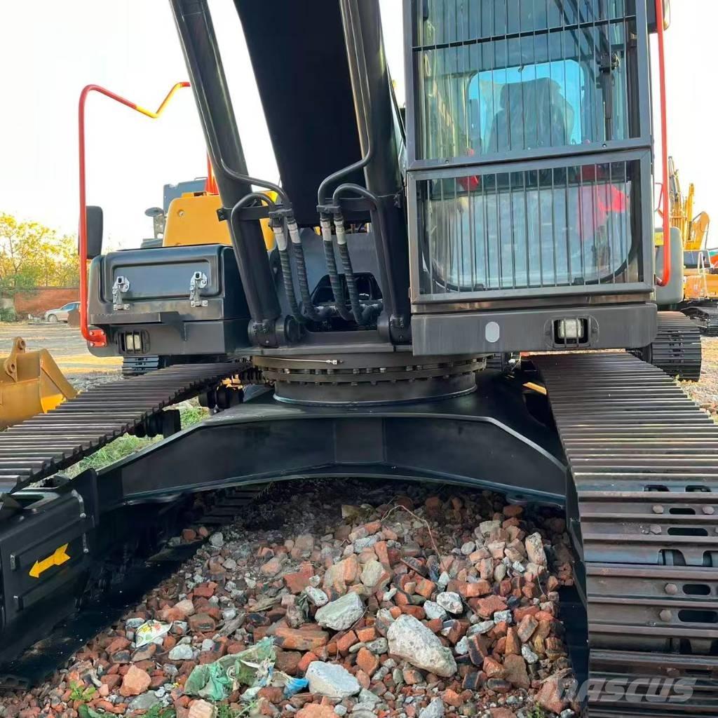 Volvo EC 290 Roomikekskavaatorid