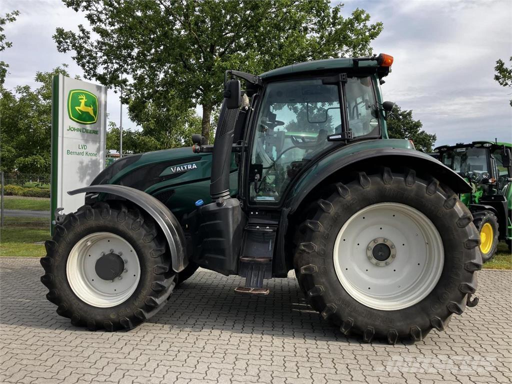 Valtra T174 Versu Traktorid