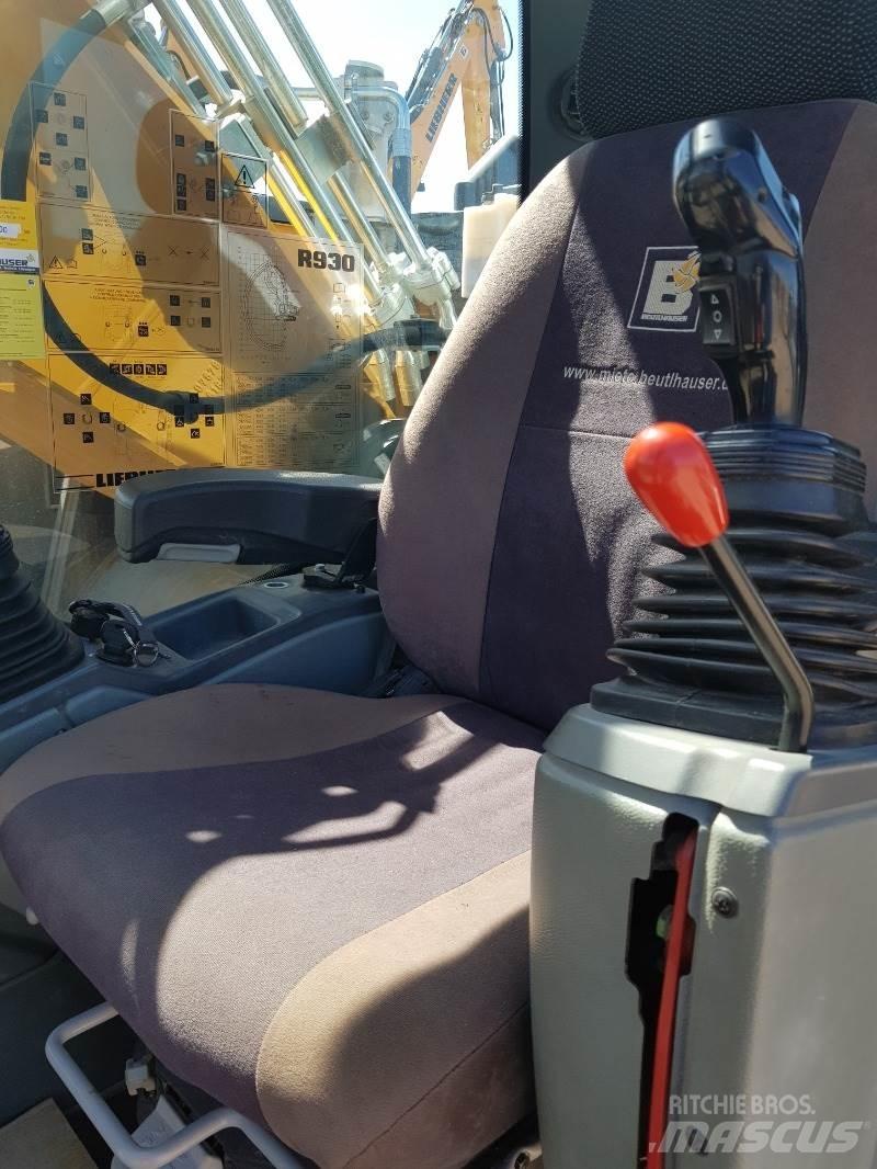 Liebherr R930 Roomikekskavaatorid