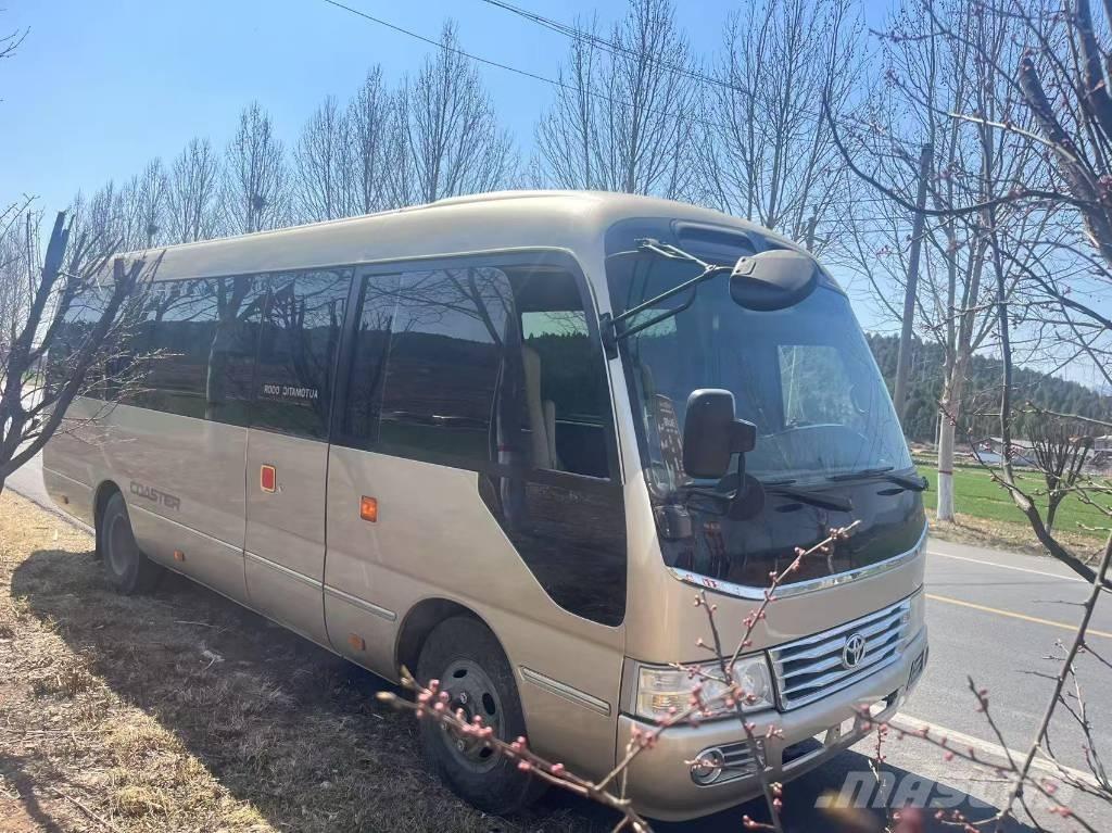 Toyota Coaster Bus Väikebussid