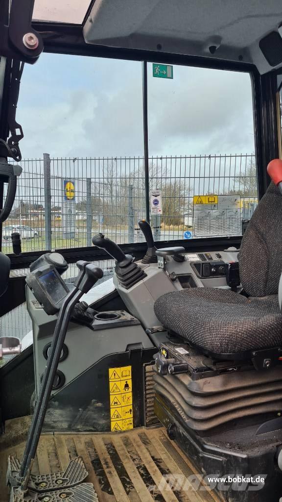 Bobcat E 60 Miniekskavaatorid < 7 t