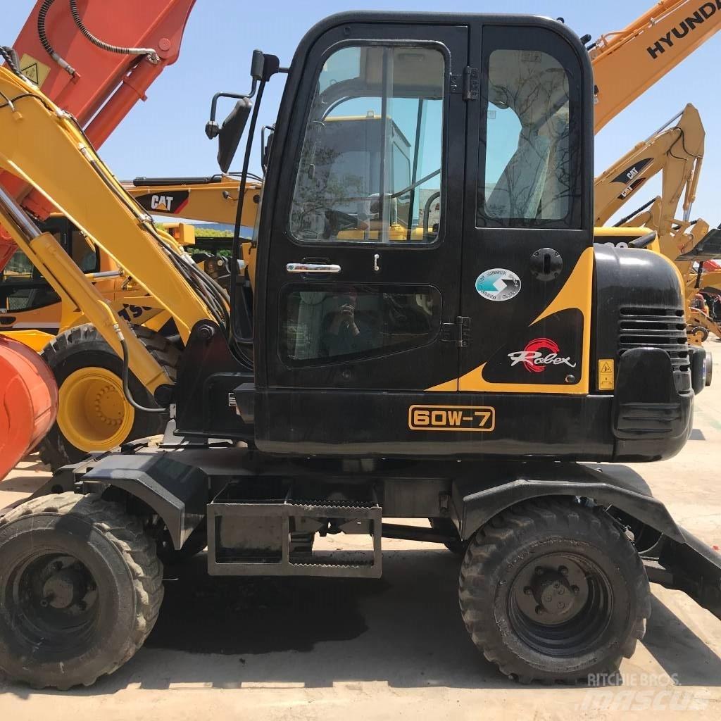 Hyundai Robex 60-7 Ratasekskavaatorid